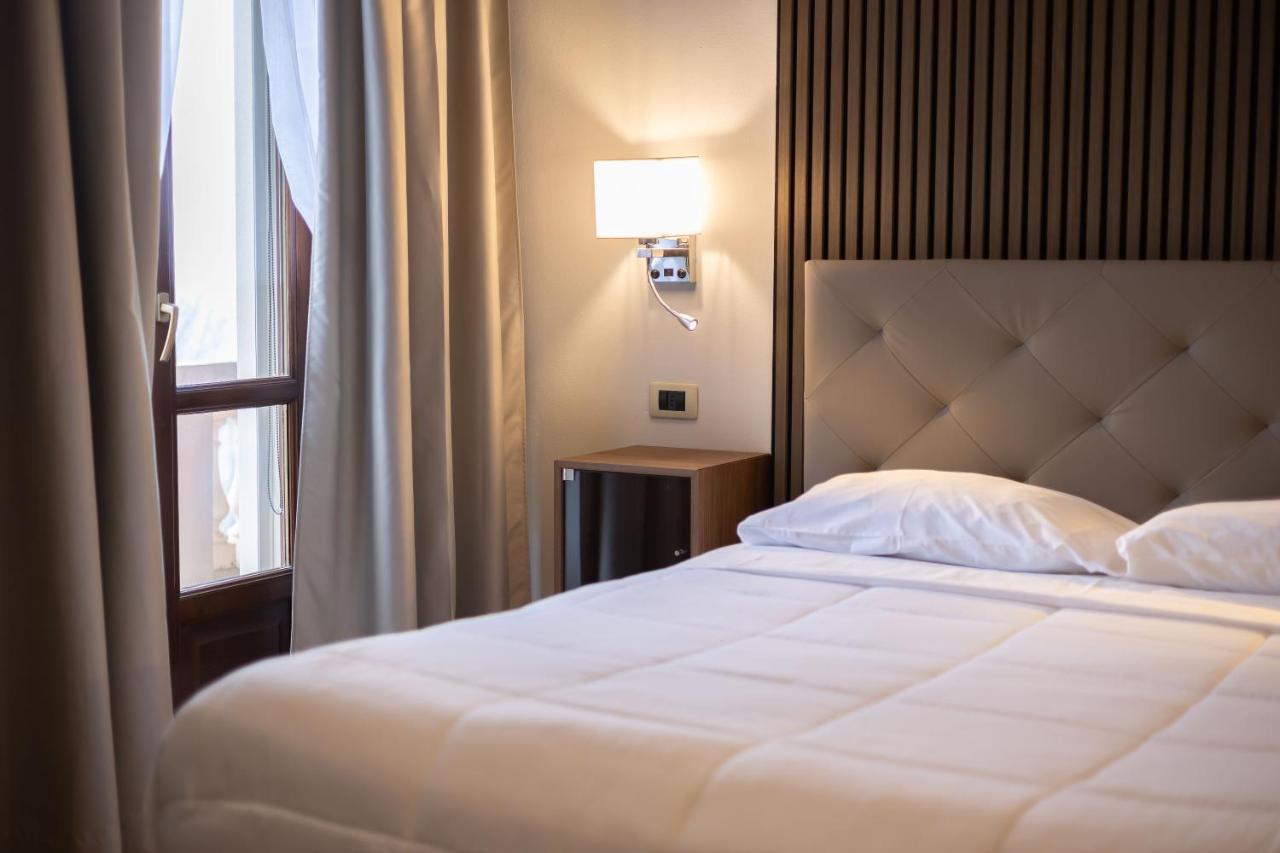 Hotel La Ferte Asti Exterior photo
